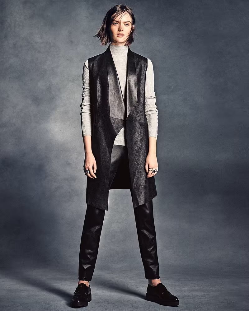 Elie Tahari Remmi Long-Sleeve Turtleneck Sweater