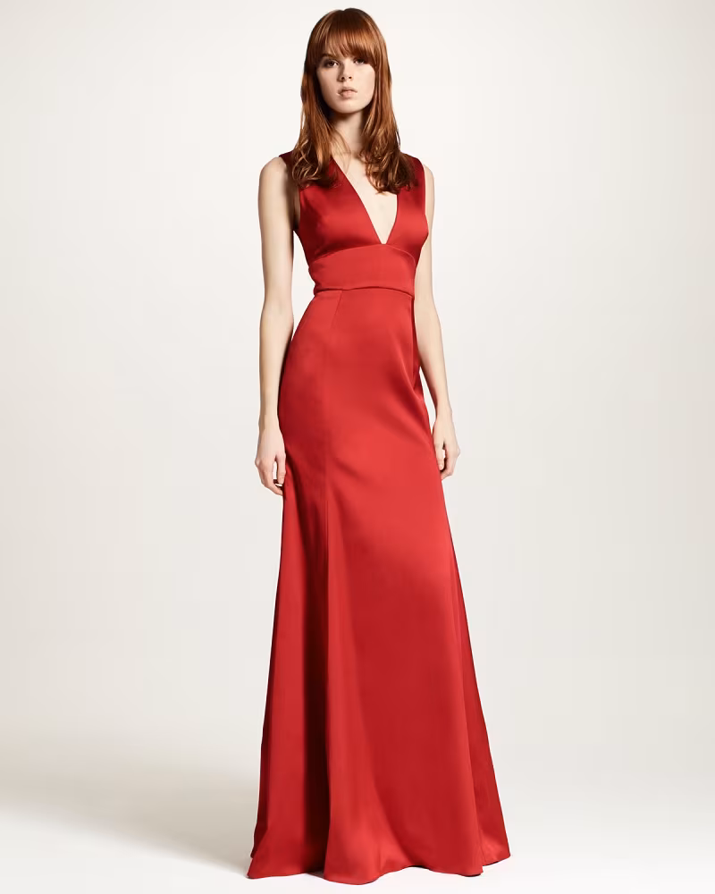 Lela Rose Sleeveless Plunging-Neck Gown