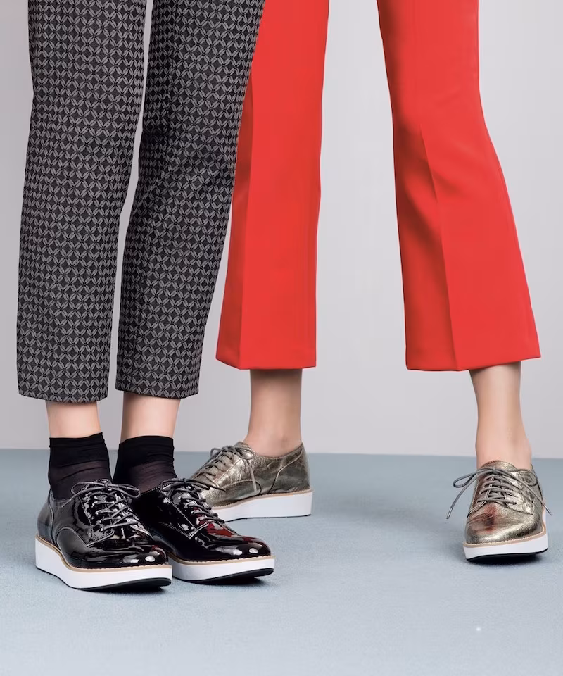 Steve Madden Raant Oxford in Gold