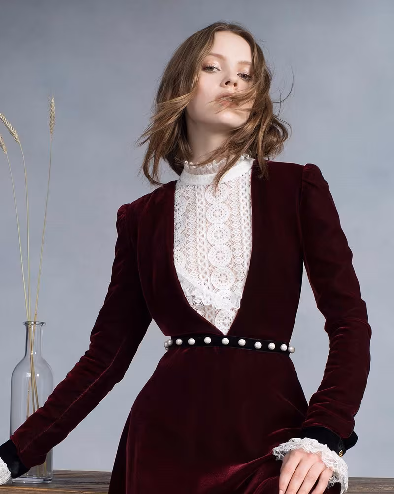Vilshenko Anna Circle Lace Frill Neck Blouse