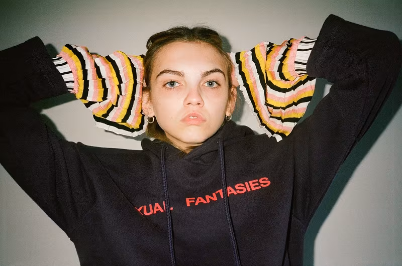 Vetements SSENSE Exclusive Purple Sexual Fantasies Football Shoulder Hoodie