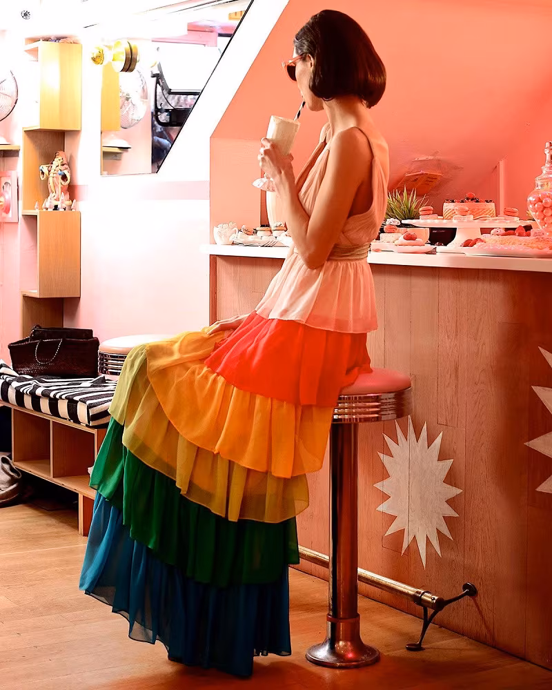 Alice + Olivia Luba Sleeveless Tiered Chiffon Gown
