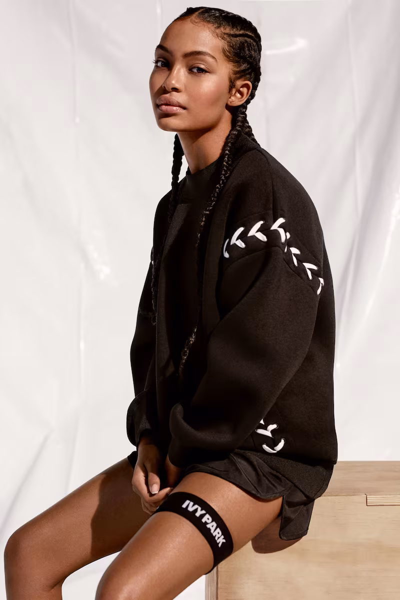 IVY PARK Laced Sweatshirt 1