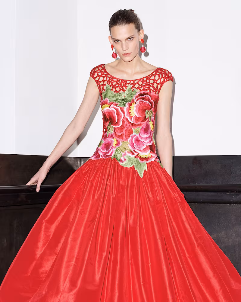 Naeem Khan Floral Threadwork Embroidered Gown