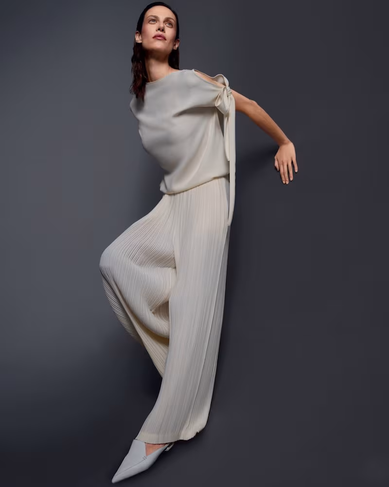 Helmut Lang Pleated Pull-On Pants