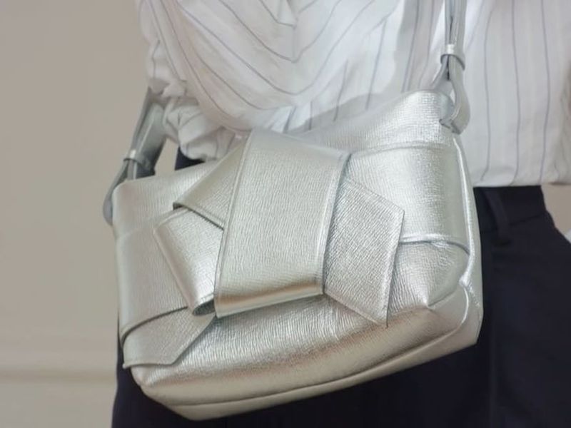 mytheresa.com x Acne Studios Musubi Leather Handbag in Silver
