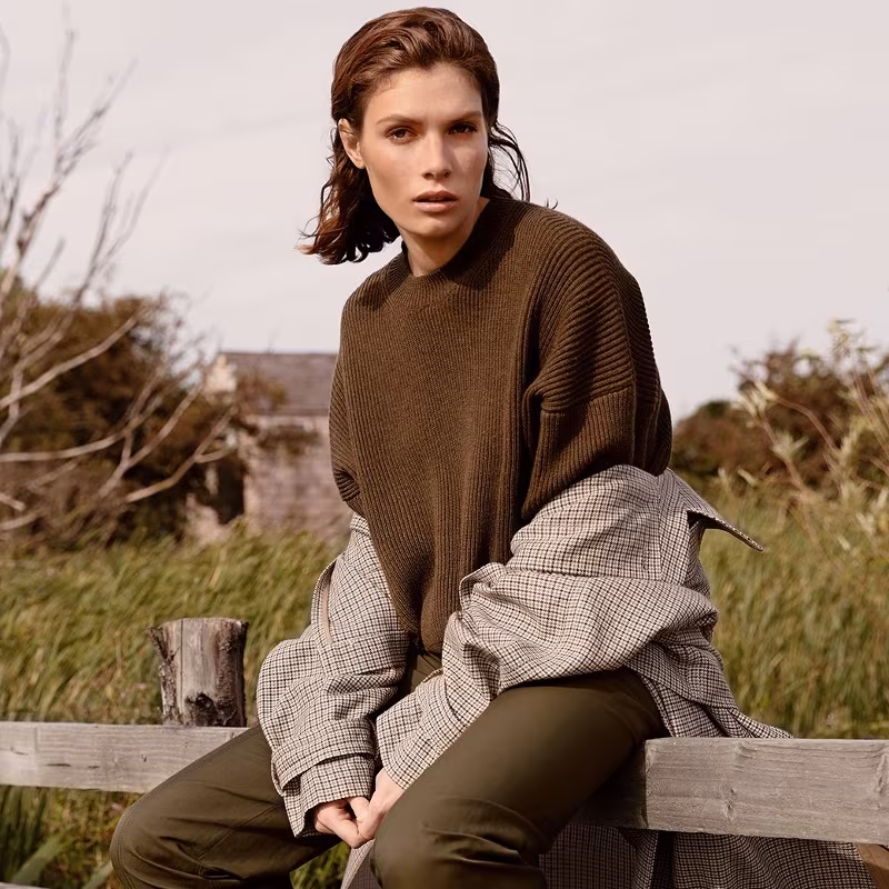 Stella McCartney Contrast-Panel Round-Neck Wool Sweater