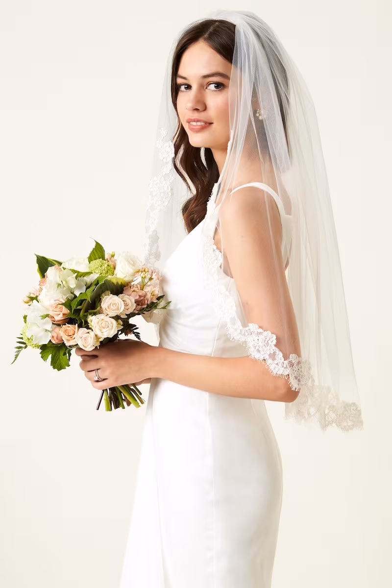 Veil Trends Poppy Lace Bridal Veil