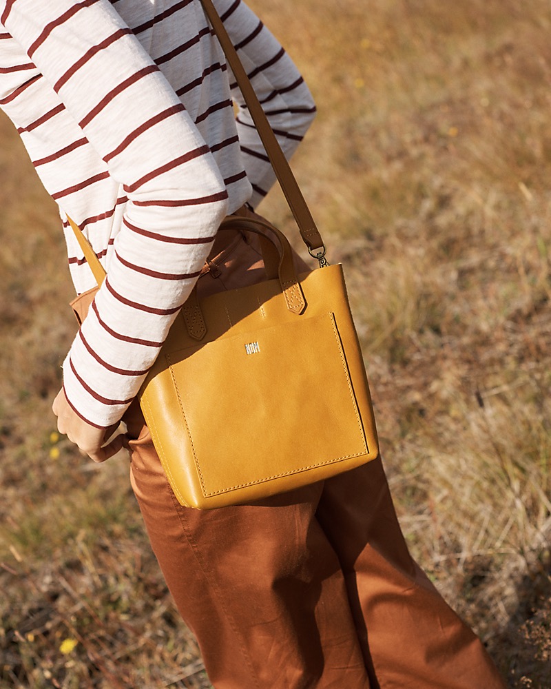 Madewell The Small Transport Crossbody in Cider