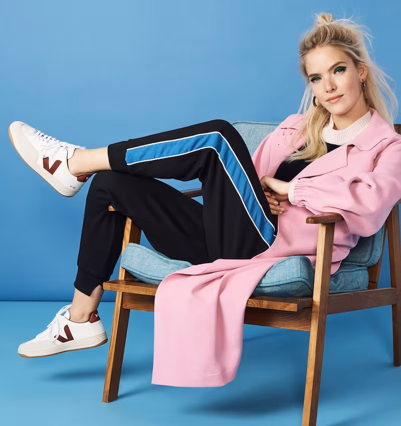Veja V-10 Sneakers