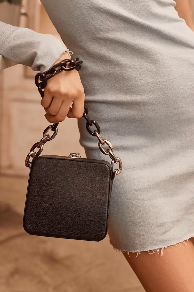 THE VOLON Cube Chain Bag