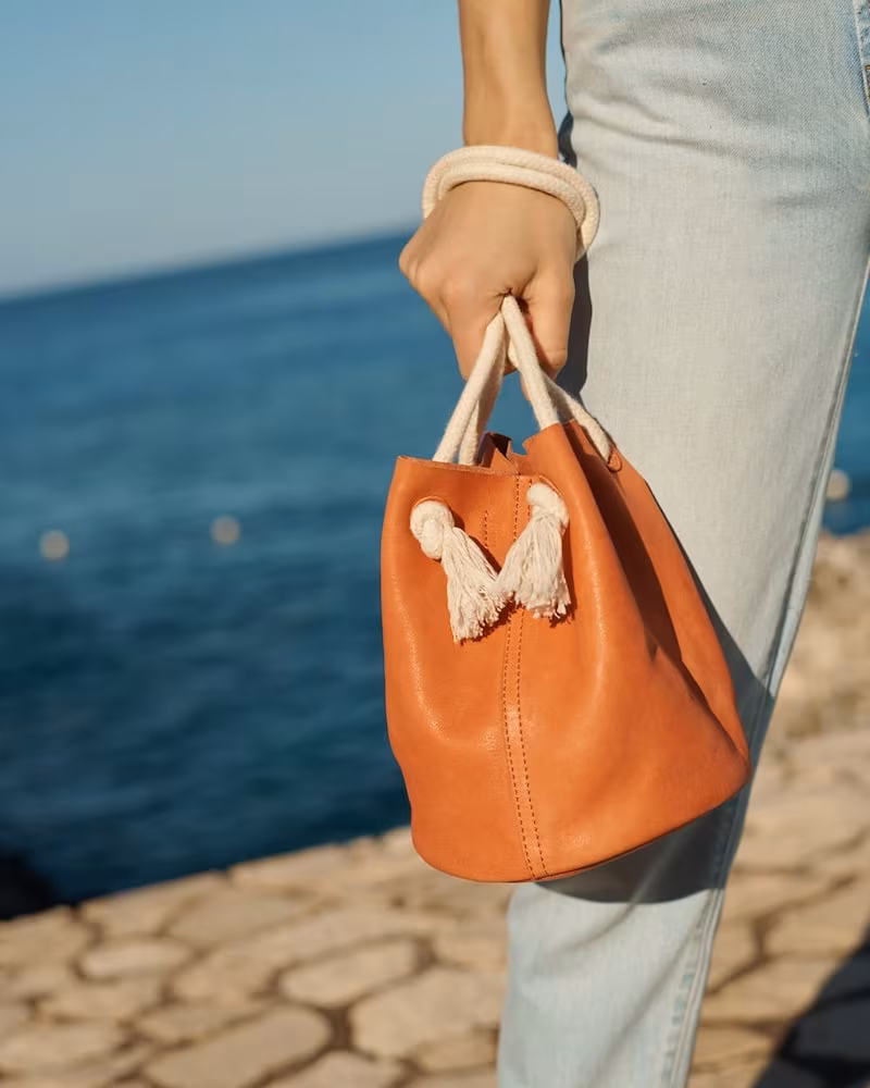 Madewell The Siena Convertible Bucket Bag