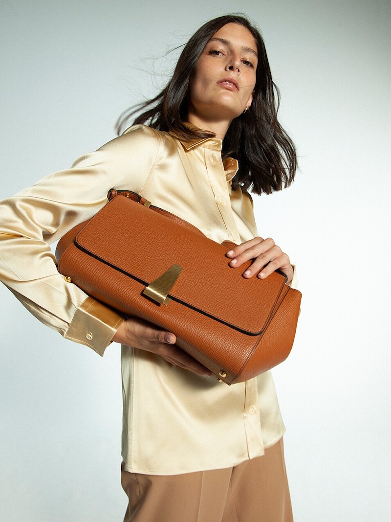Bottega Veneta BV Angle Grained Leather Shoulder Bag