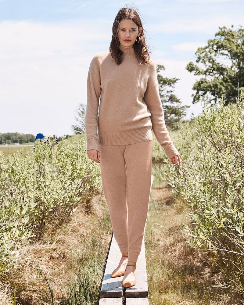 Theory Whipstitch Cashmere Turtleneck Sweater