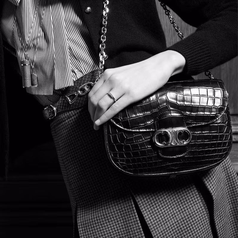 CELINE "Chaine Maillon Triomphe" in Black Crocodile