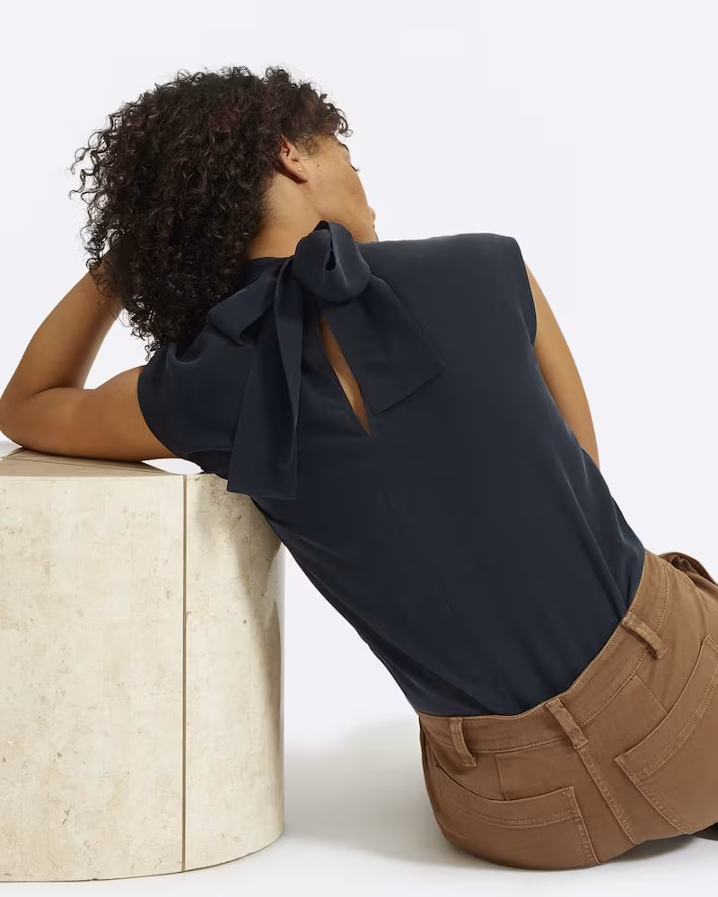 Everlane Clean Silk Tie Neck Blouse