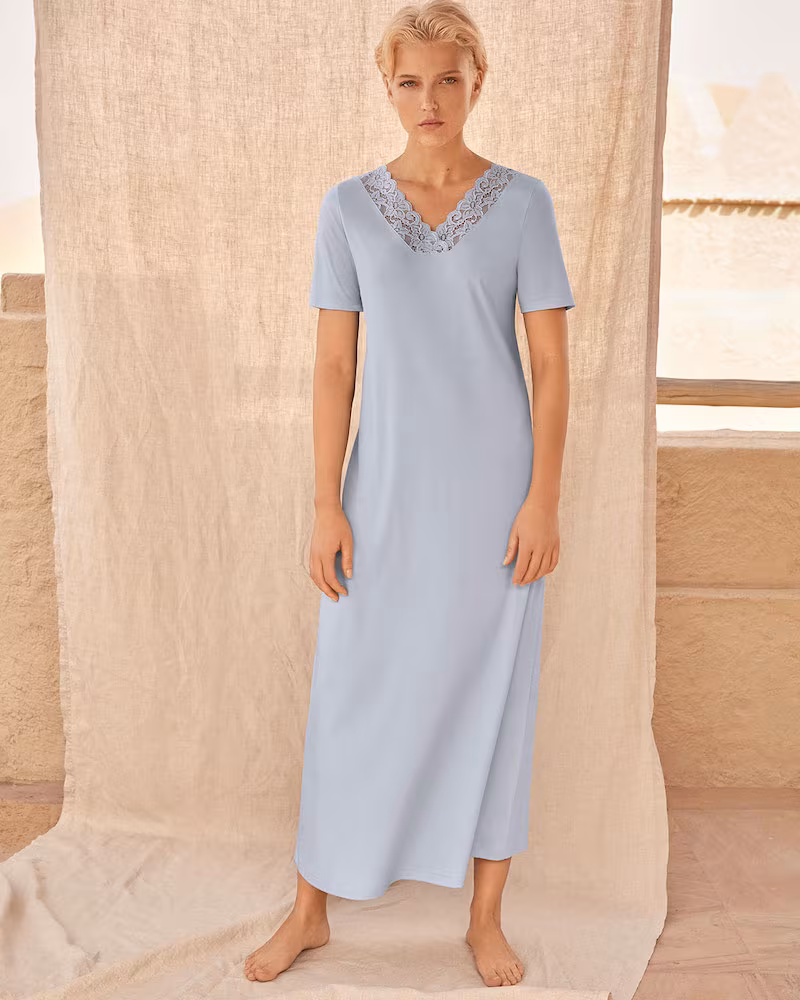 Hanro Moments Short-Sleeve Long Nightgown