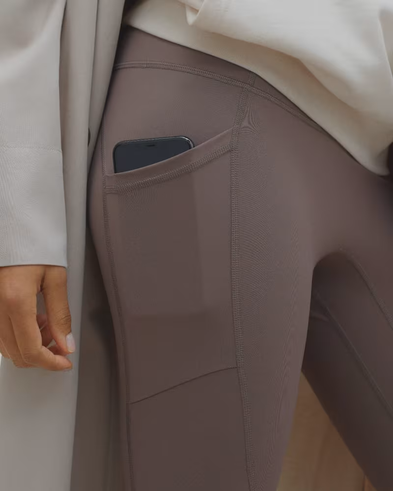 Everlane Perform Pocket Legging