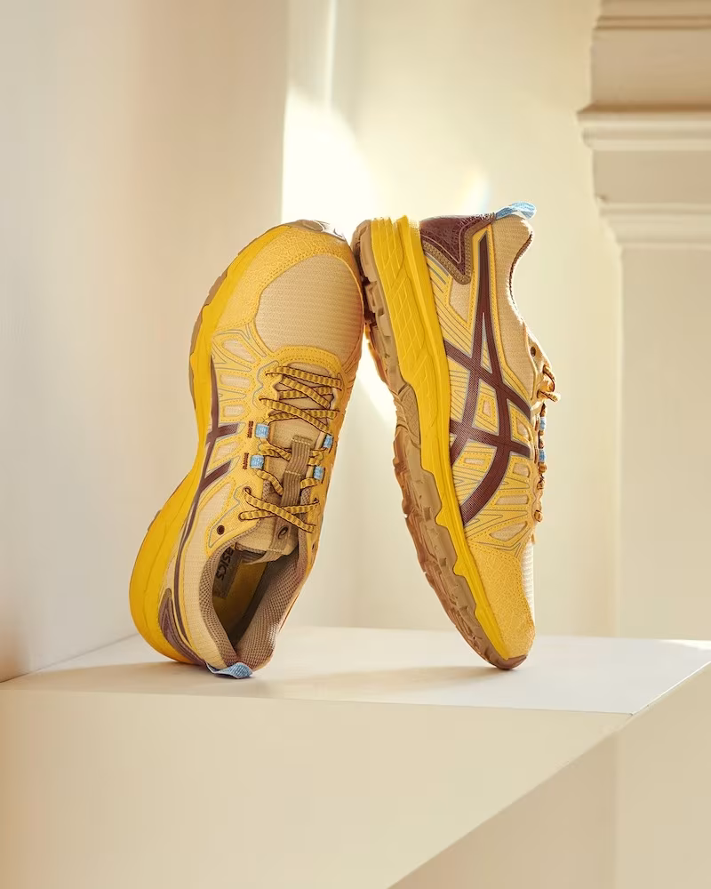 ASICS Sneakers